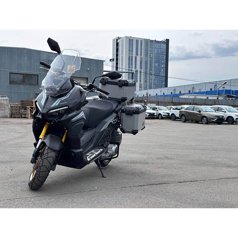 Скутер Regulmoto XDV ADVENTURE 300CC (LJ300T-18) EFI с кофрами Скутер Regulmoto XDV ADVENTURE 300CC (LJ300T-18) EFI с кофрами