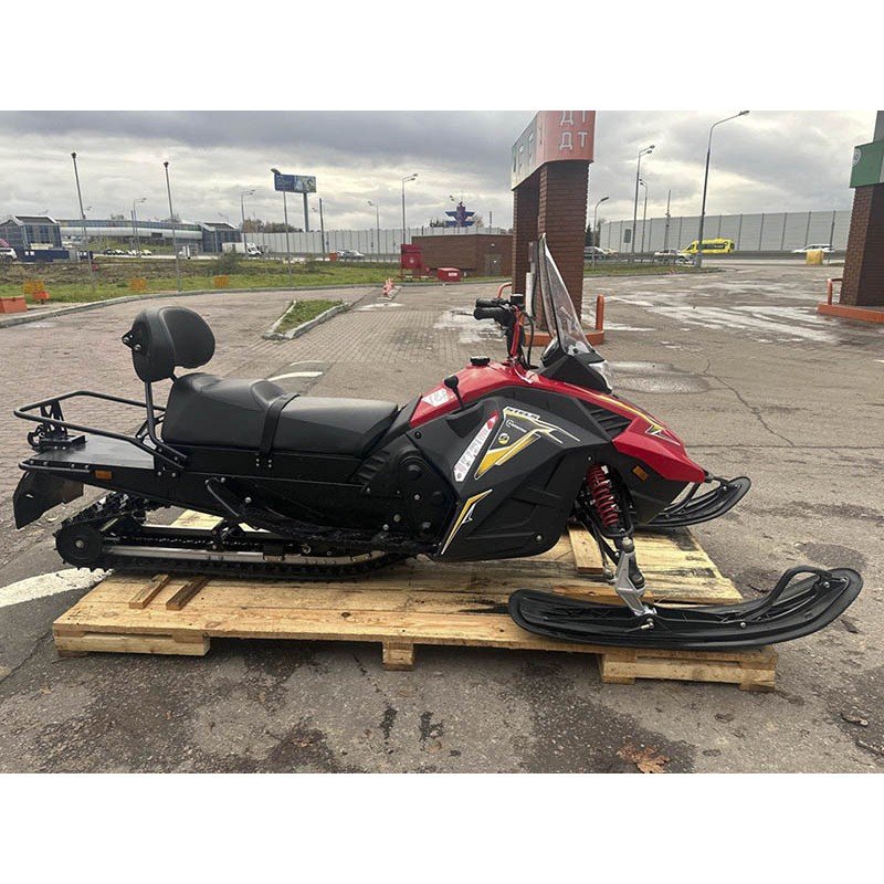 Снегоход Stels Капитан 150, б/у Снегоход Stels Капитан 150, б/у