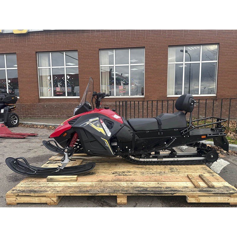 Снегоход Stels Капитан 150, б/у Снегоход Stels Капитан 150, б/у